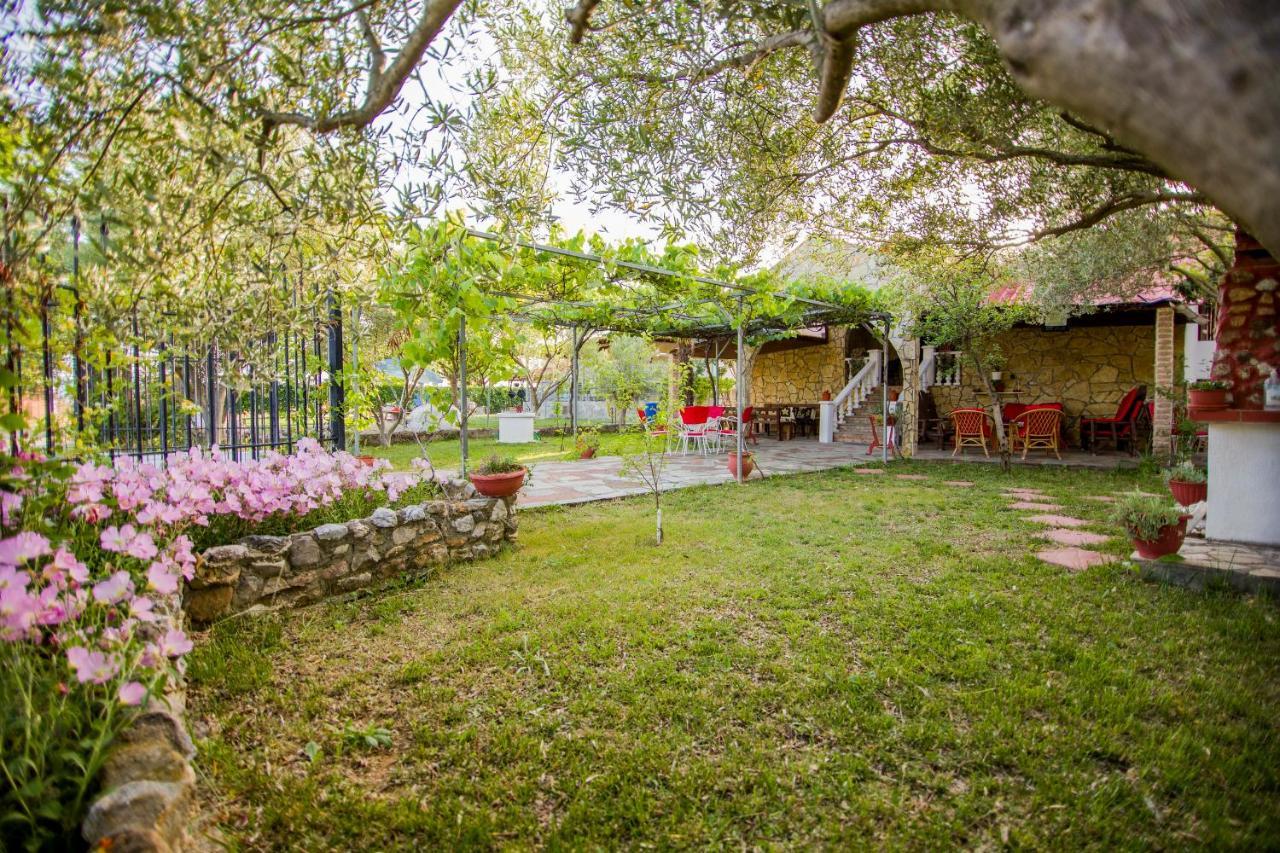 villa Touzla Ofrínion Exteriér fotografie